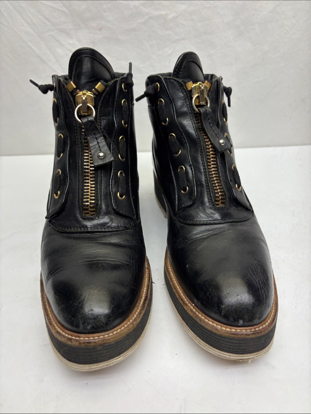 Napoleoni leather ankle boots, size 7, box 75